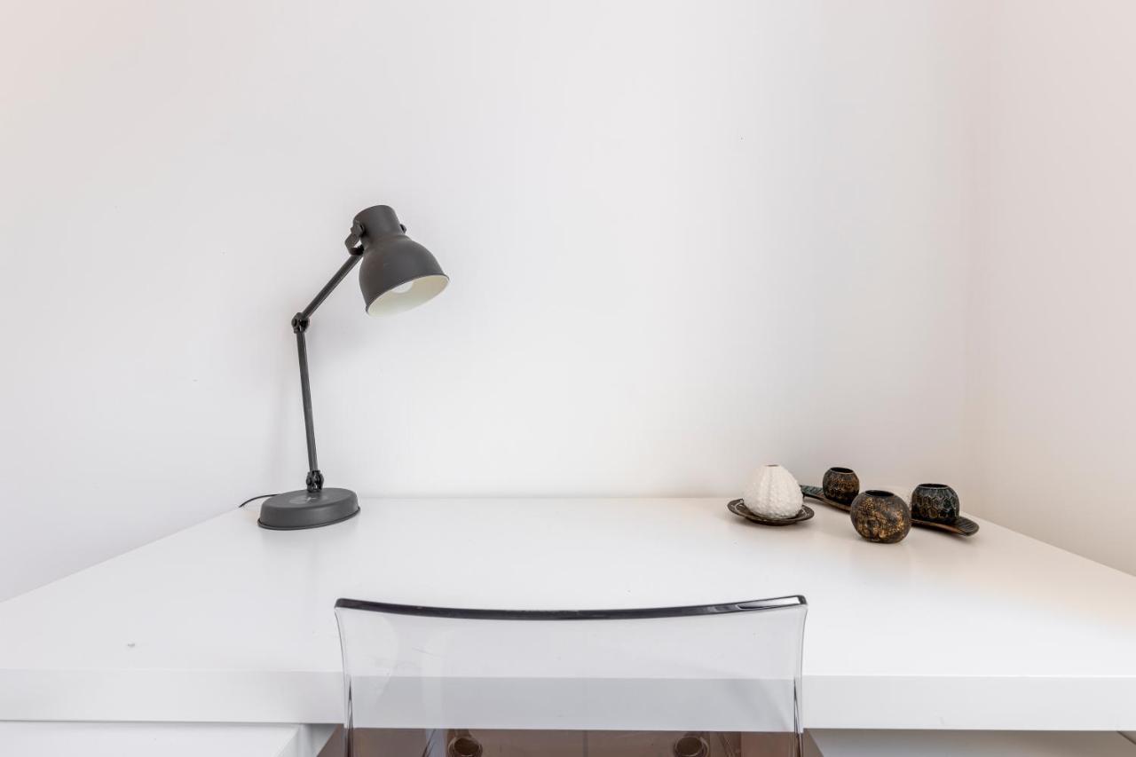 Comfy 3 Bedroom Apartment Campo De Ourique Lisbon Luaran gambar