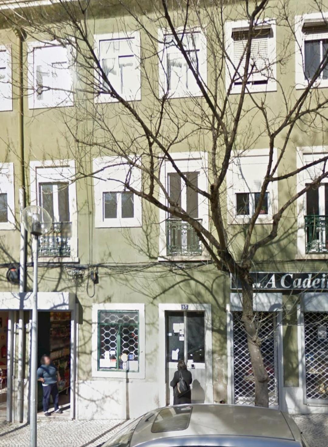 Comfy 3 Bedroom Apartment Campo De Ourique Lisbon Luaran gambar